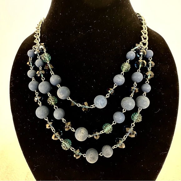 SIMPLY VERA Vera Wang Triple strand Silver tone and Navy Blue beaded necklace - Picture 8 of 12